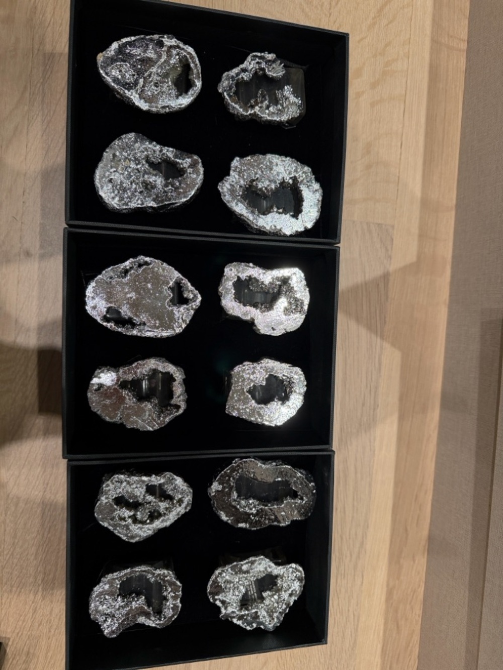 NEW with tags Kim Seybert Crystal Napkin Holders